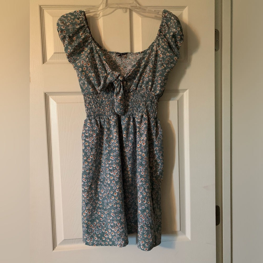 SHEIN front tie dress